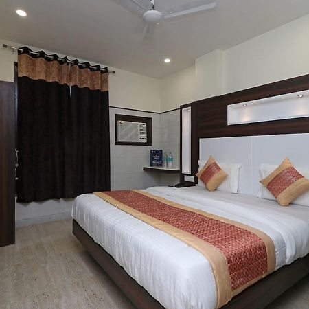 Oyo 11594 Hotel Tvs Nuova Delhi Esterno foto