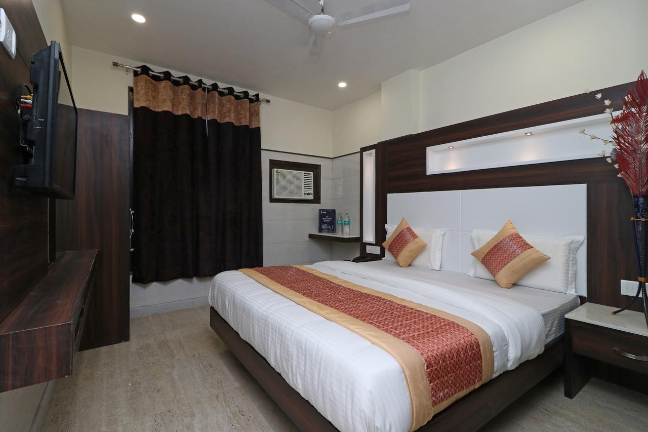 Oyo 11594 Hotel Tvs Nuova Delhi Esterno foto